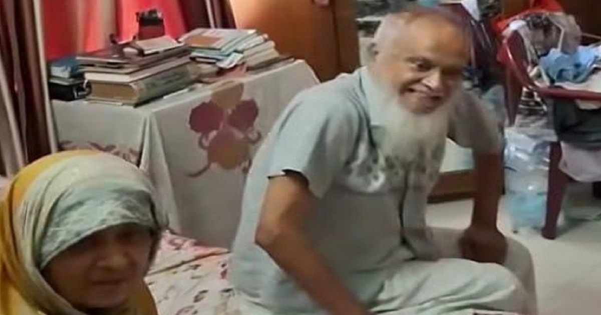 দরজা খুলছিল না, বয়োজ্যেষ্ঠ দম্পতিকে উদ্ধার করল ফায়ার সার্ভিস