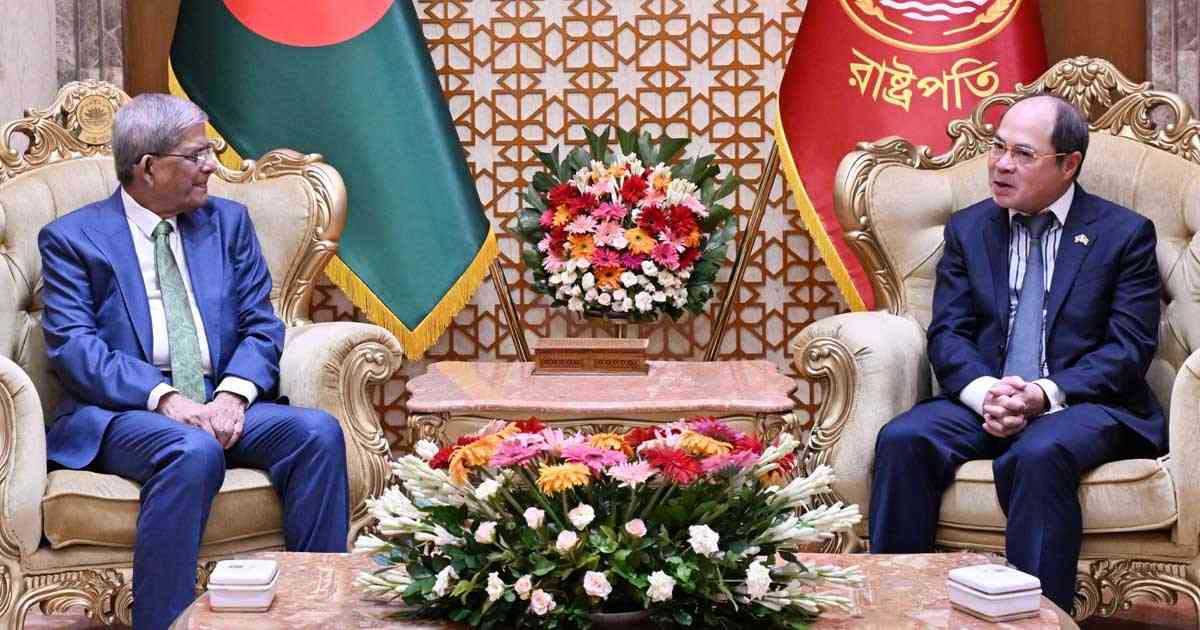 ভিয়েতনামের ভিসা সহজ করার আহ্বান রাষ্ট্রপতি মির্জা ফখরুলের