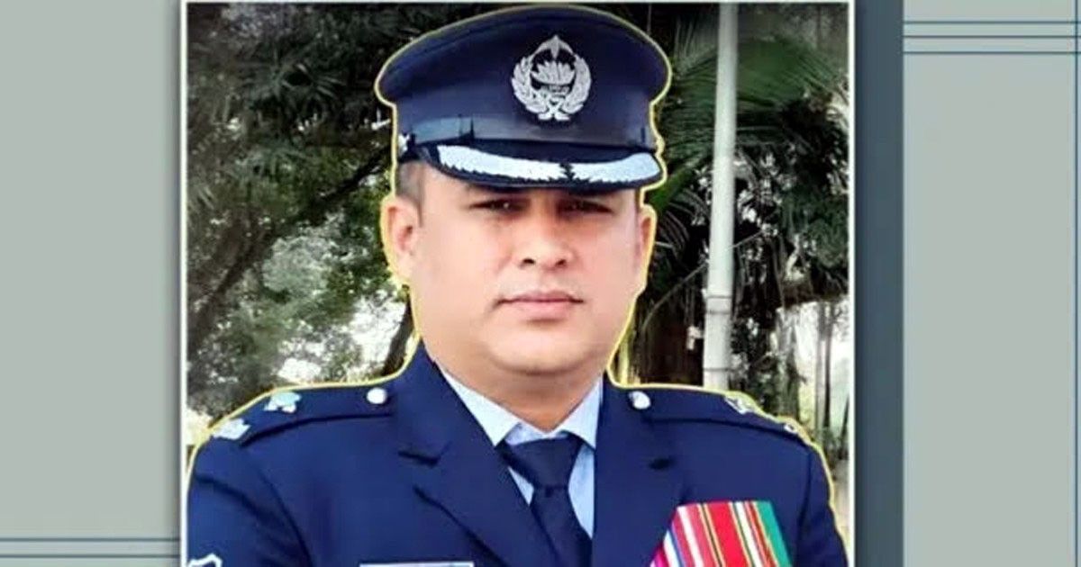 ভাইরাল অডিও নিয়ে ক্যান্টনমেন্ট থানার সাবেক ওসি রাকিবুলকে ডিবিতে নেওয়া