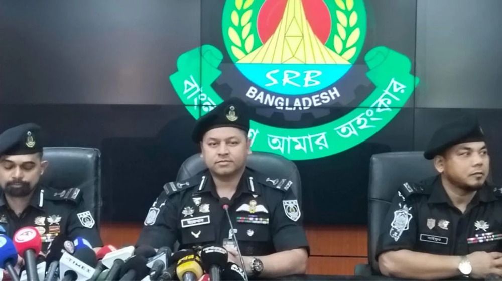 অবৈধ অস্ত্রের তথ্য দিলে পরিচয় গোপন রেখে পুরস্কার দেবে এসআরবি