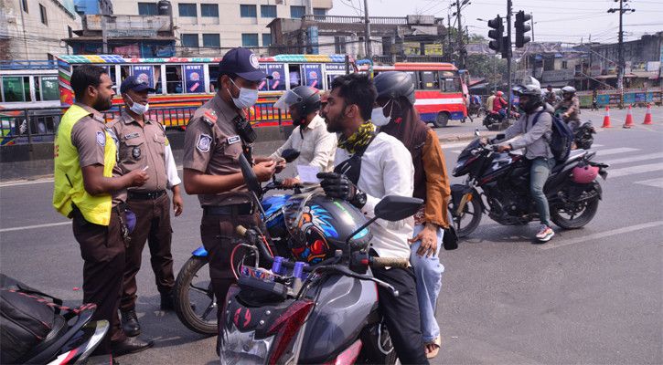 ঢাকায় নিরাপত্তা জোরদার, দুই শতাধিক চেকপোস্টে তল্লাশি