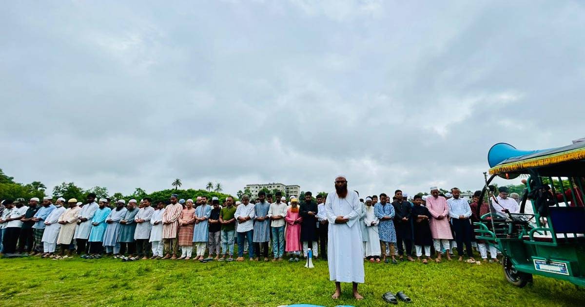 কুবি ক্যাম্পাসে অপ্রতিমের প্রথম জানাজা, দাফন হবে দ্বিতীয় জানাজার পর