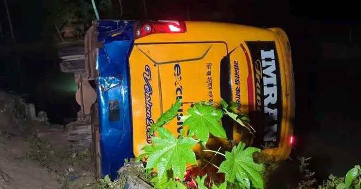 পটুয়াখালীতে বাস-অটোরিকশা সংঘর্ষে নিহত ৪, আহত ১০