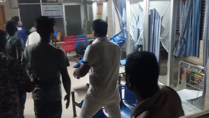 চুয়াডাঙ্গায় অস্ত্রোপচারের সময় বিএনপি নেতার মৃত্যু, ক্লিনিকে ভাঙচুর