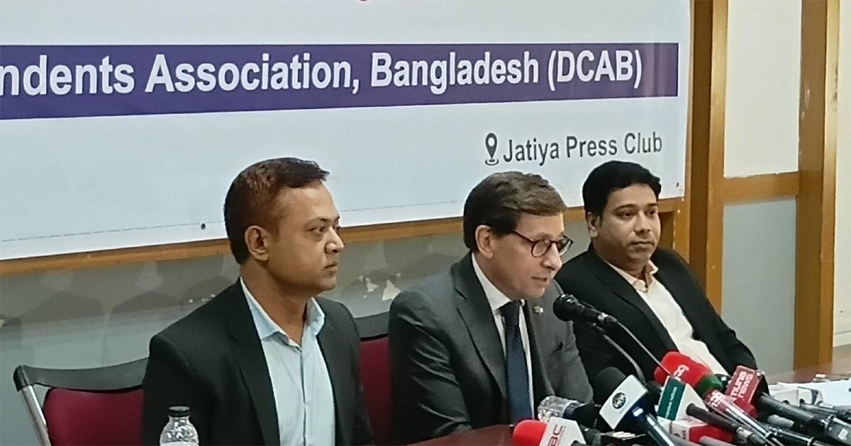 বোয়িংয়ের সঙ্গে চুক্তি নিয়ে চিন্তিত নন ফরাসি রাষ্ট্রদূত