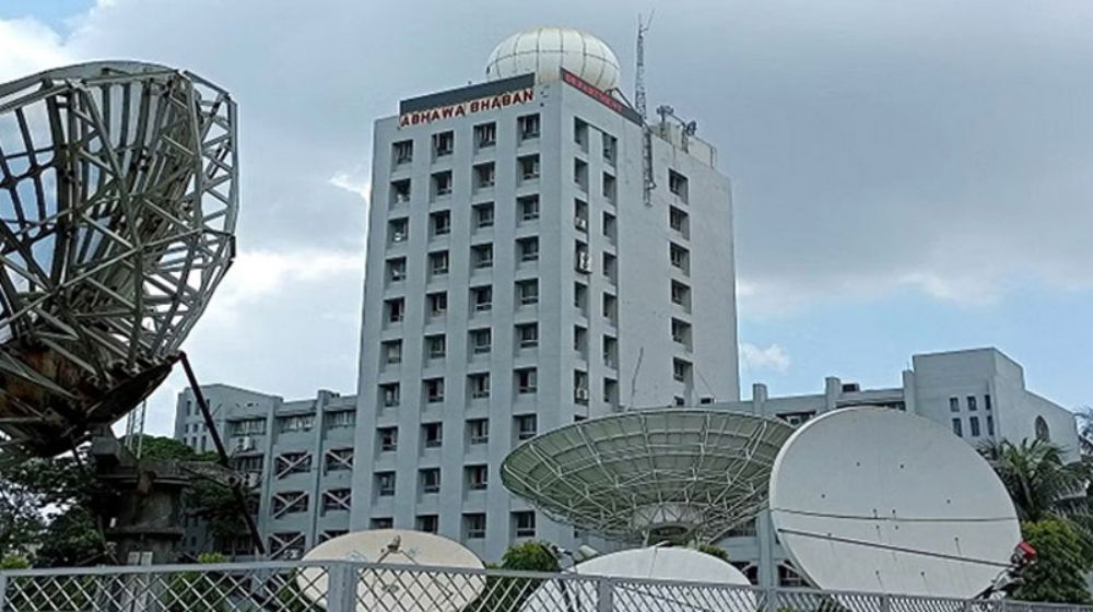 ১১ অঞ্চলে ঝোড়ো হাওয়াসহ বৃষ্টির পূর্বাভাস, সমুদ্রবন্দরে ৩ নম্বর সংকেত