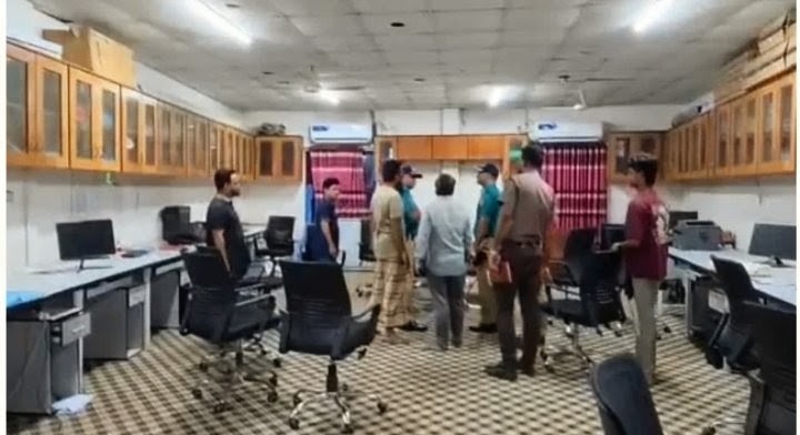 এখন থেকে জমির ভাড়া দিতে হবে শীর্ষ সন্ত্রাসী ইমনকে’—হাজারীবাগে এ জে আর কুরিয়ারের গুদামে হামলা, লুটপাট